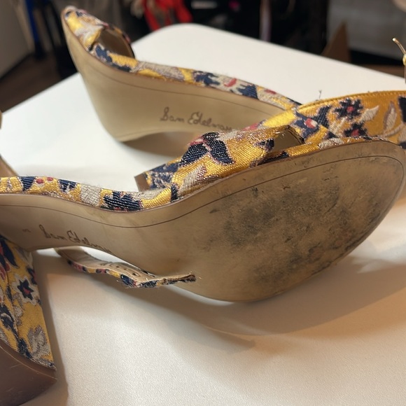 Sam Edelman Yaro Heeled Sandal Tuscan Yellow/Gold Floral Heeled Sandal Size 8 - Picture 9 of 10